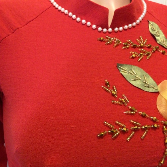 Womens Fashion Red Beaded Ethnic Half Sleeve Faux Flower Kurta Top Size Large - Picture 7 of 9